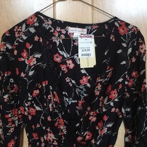 NEW WITH TAGS!!! Band of Gypsies floral tie dress